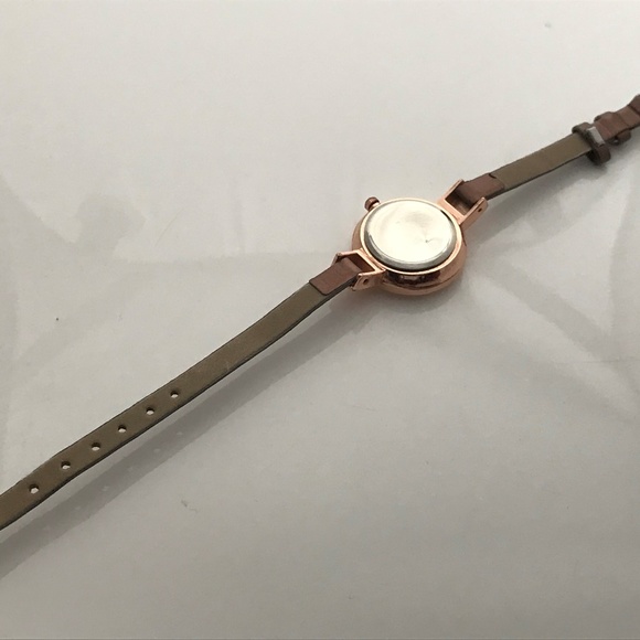 Swiss Made Yuhao Women Watch Rose Gold Small Dial - Picture 5 of 8